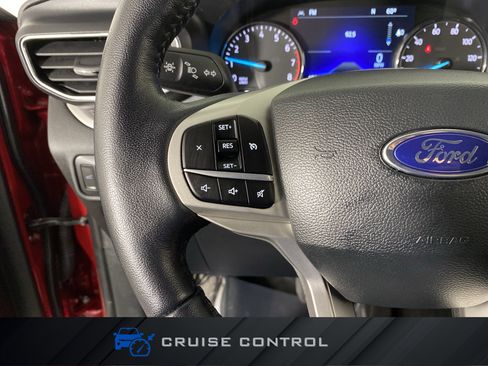 Used 2022 Ford Explorer XLT w/ Equipment Group 202A image 22