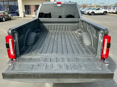 Used 2024 Ford F350 Lariat w/ FX4 Off-Road Package image 17