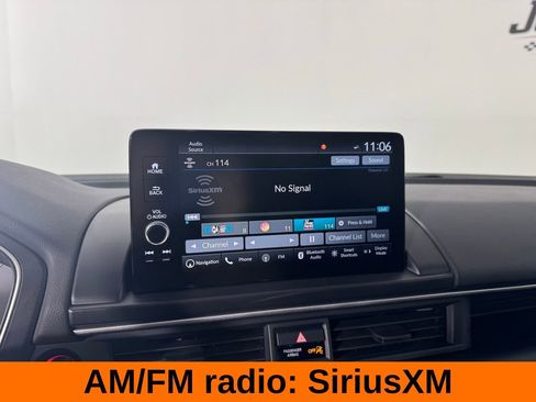 Used 2025 Honda Pilot Elite image 19