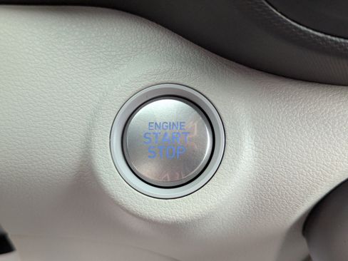New 2026 Hyundai Venue SEL FWD image 29