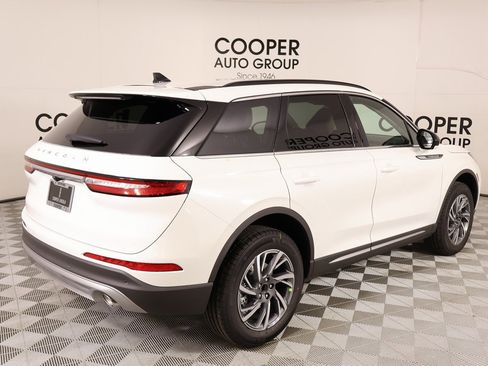 New 2026 Lincoln Corsair Premiere image 21