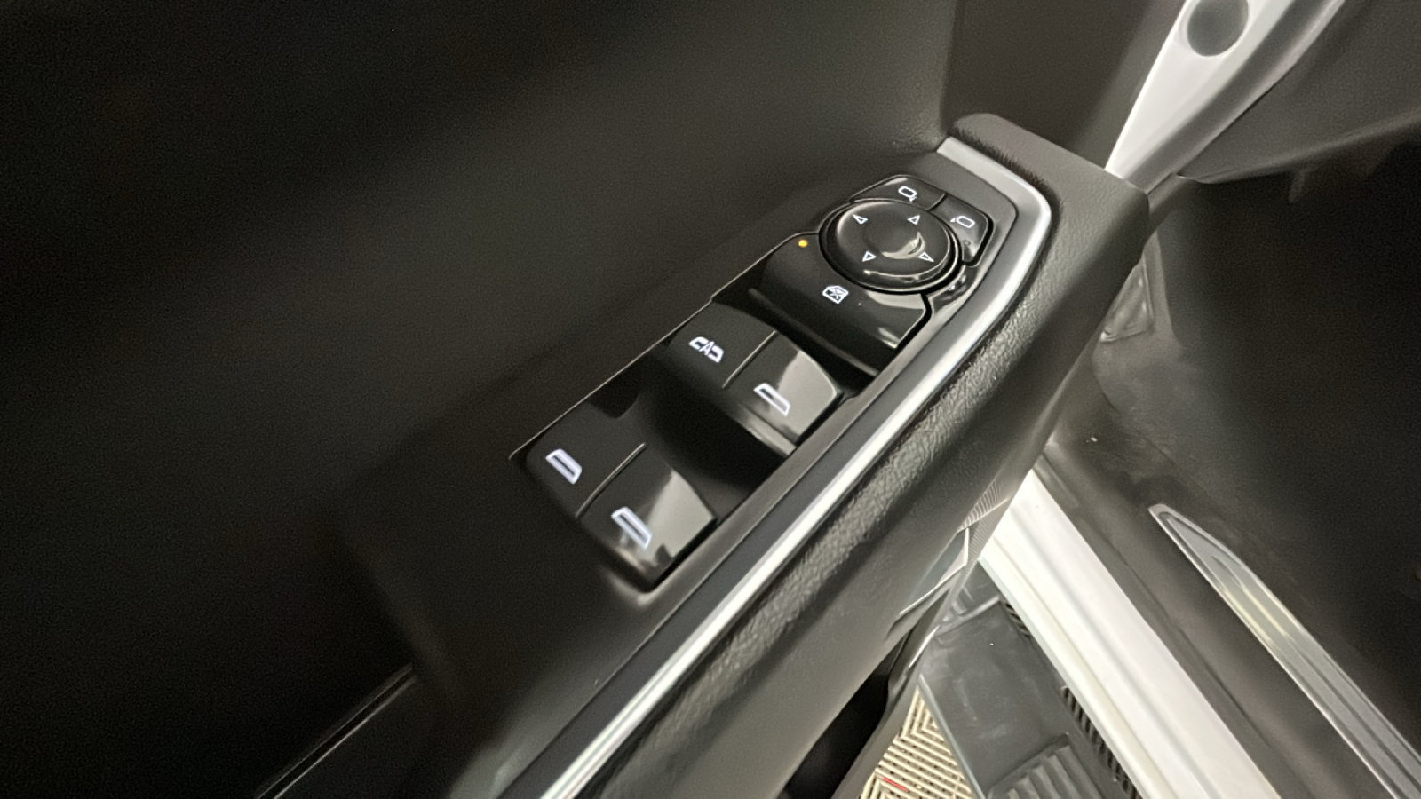 Used 2023 GMC Sierra 1500 SLE AWD/4WD image 12