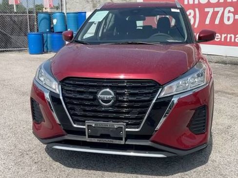 Used 2022 Nissan Kicks SV image 23