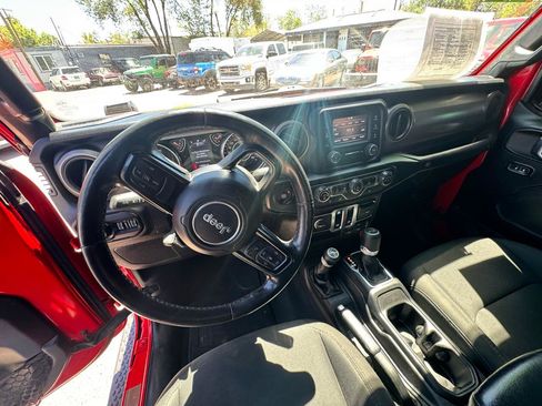 Used 2020 Jeep Wrangler Sport AWD/4WD image 16