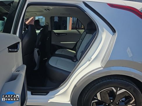 Used 2023 Kia Niro Wave image 25