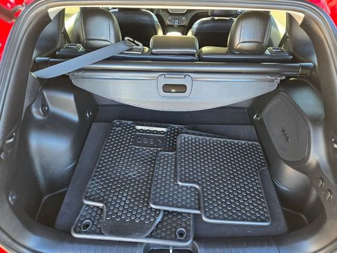 Used 2019 Jeep Cherokee Trailhawk image 13