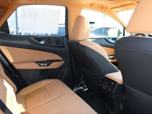 Certified 2025 Lexus NX 250 FWD w/ Premium Package image 7