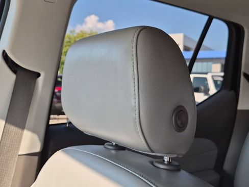 Used 2019 Chevrolet Traverse LT w/ LT Premium Package FWD image 14