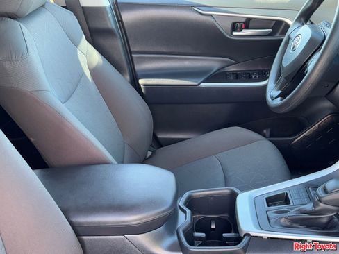 Certified 2025 Toyota RAV4 XLE AWD/4WD image 13