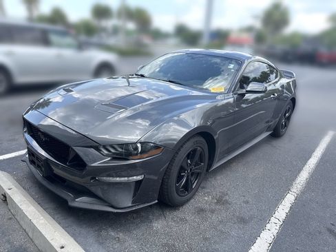 Certified 2020 Ford Mustang Coupe RWD image 9