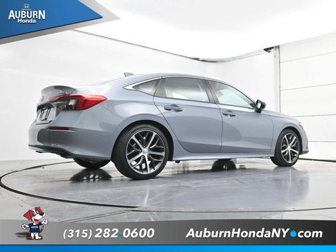 Used 2024 Honda Civic Touring image 21