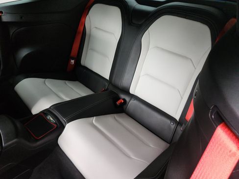 Used 2022 Chevrolet Camaro SS RWD image 13