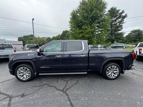 Used 2024 GMC Sierra 1500 Denali w/ Denali Reserve Package AWD/4WD image 2
