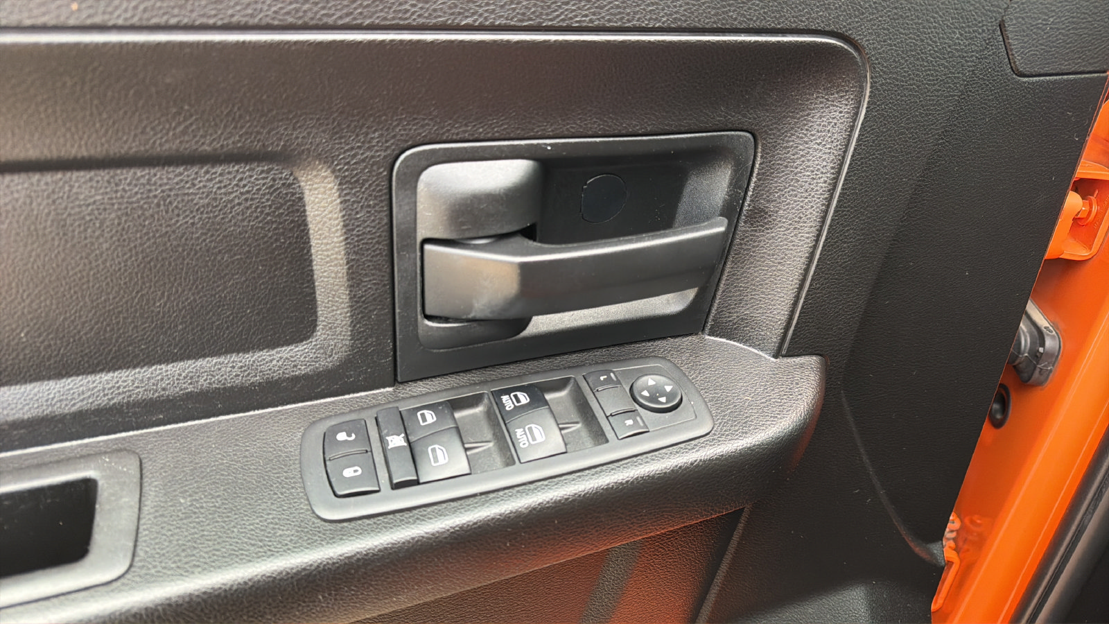 Used 2019 RAM 1500 Express w/ Express Value Package AWD/4WD image 19