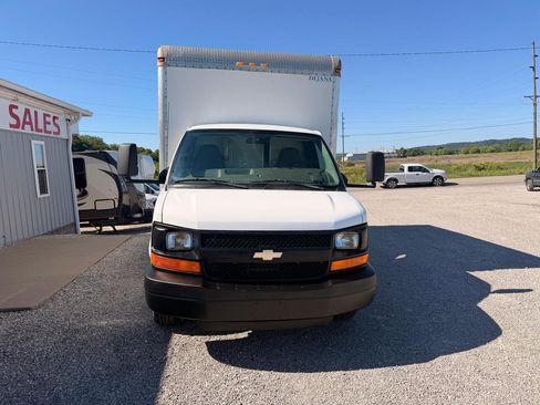 Used 2008 Chevrolet Express 3500 RWD image 5