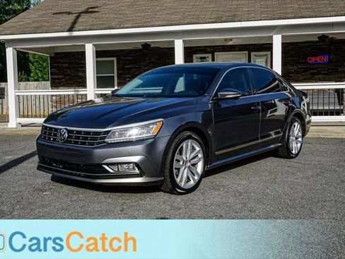 Used 2018 Volkswagen Passat 2.0T SE image 12