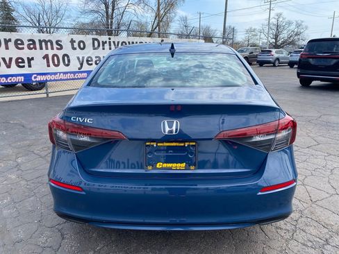 Used 2025 Honda Civic LX image 3