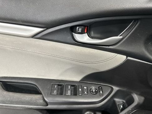 Used 2020 Honda Civic EX image 19