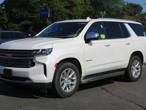 Used 2023 Chevrolet Tahoe Premier AWD/4WD image 2