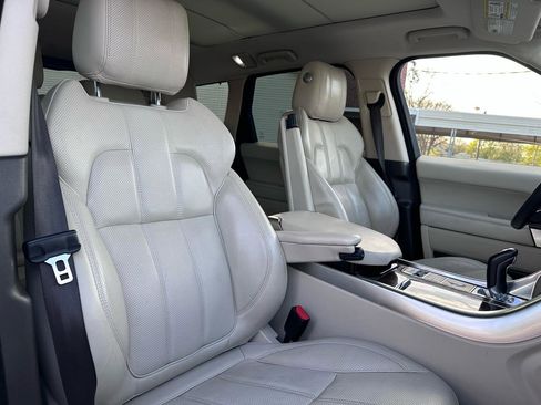 Used 2014 Land Rover Range Rover Sport HSE image 22