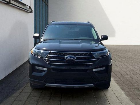 Certified 2023 Ford Explorer XLT w/ Equipment Group 202A AWD/4WD image 8