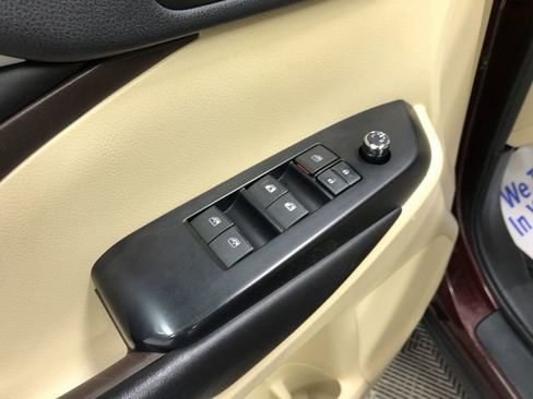 Used 2019 Toyota Highlander XLE image 13