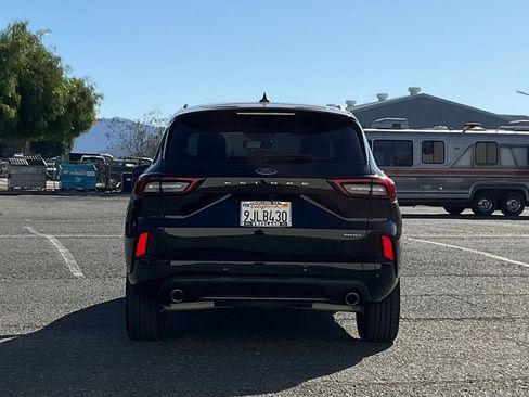 Used 2024 Ford Escape ST-Line Elite w/ Premium Technology Package image 5