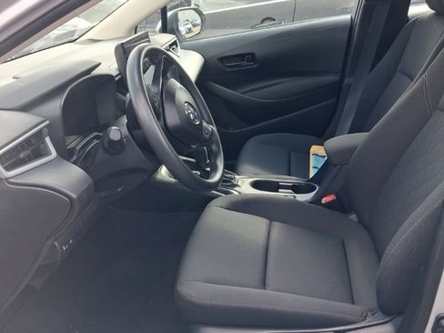 Used 2026 Toyota Corolla LE FWD image 5