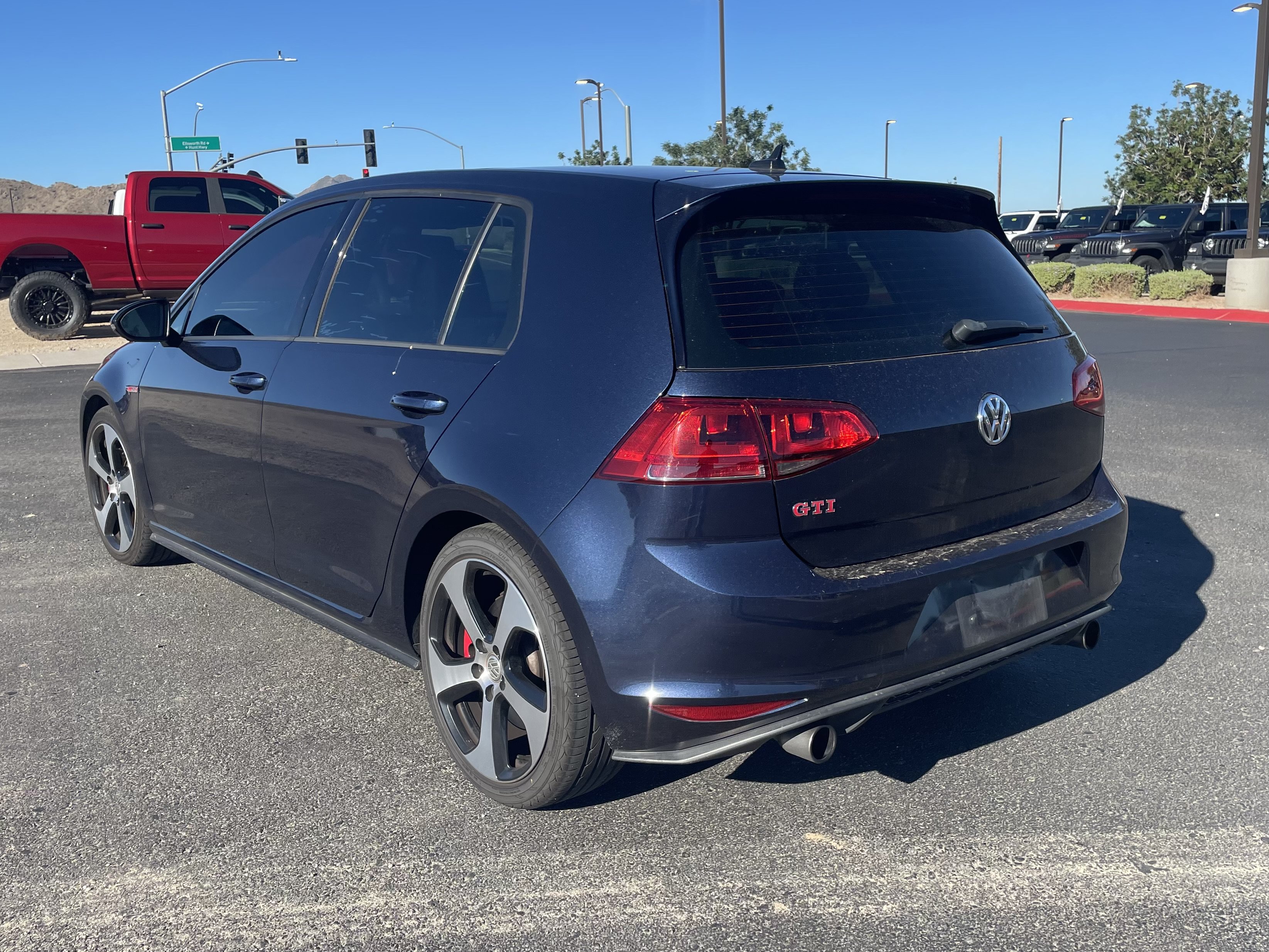 Used 2016 Volkswagen GTI Autobahn w/ Lighting Package (SEL) FWD image 3