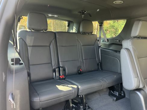 New 2026 Chevrolet Suburban LT w/ Comfort Package image 33