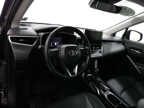 Used 2023 Toyota Corolla Cross XLE w/ Convenience Package image 15