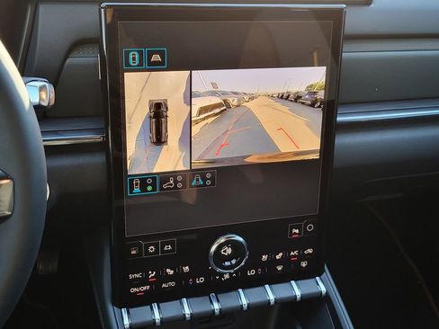 New 2026 GMC Terrain AT4 w/ Convenience Package III image 9