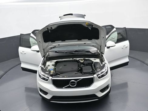 Used 2021 Volvo XC40 T5 Momentum w/ Protection Package Premier AWD/4WD image 37