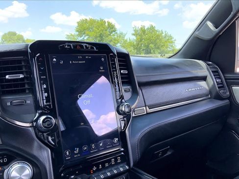 Used 2020 RAM 1500 Limited AWD/4WD image 35