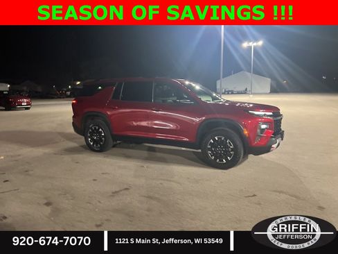 Used 2024 Chevrolet Traverse Z71 w/ Enhanced Driving Package image 8