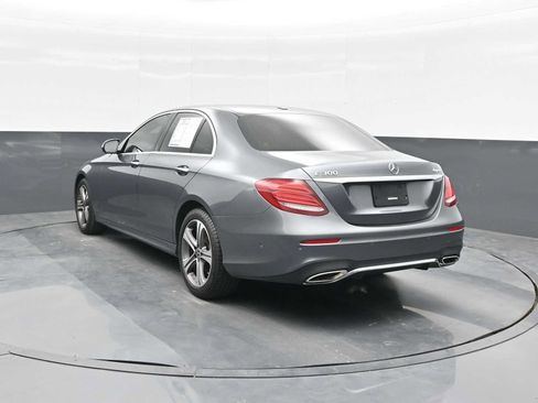 Used 2019 Mercedes-Benz E 300 4MATIC image 6