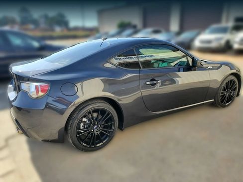 Used 2014 Scion FR-S RWD image 11