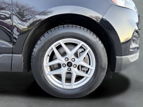 Used 2023 Ford Edge SEL w/ Convenience Package image 9