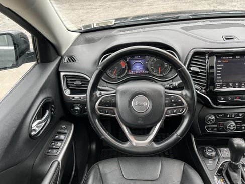 Used 2021 Jeep Cherokee Limited w/ Elite Package image 18