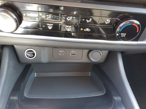 Used 2023 Nissan Rogue S FWD image 22
