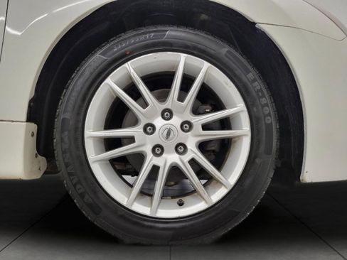 Used 2008 Nissan Altima 3.5 SE w/ Premium Pkg image 4