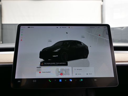 Used 2022 Tesla Model Y Performance image 17