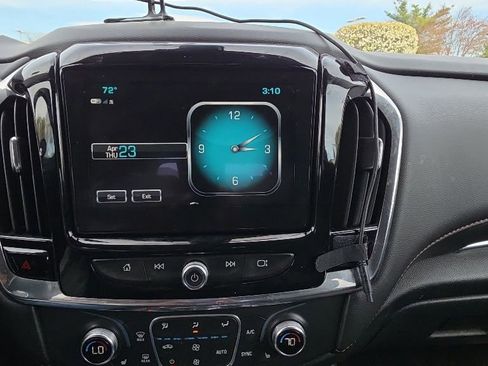 Used 2018 Chevrolet Traverse LT w/ LPO, Black Accent Package AWD/4WD image 20