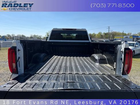 Used 2022 GMC Sierra 2500 SLT w/ Snow Plow Prep/Camper Package AWD/4WD image 15