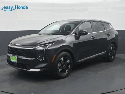 Used 2026 Kia Sportage LX FWD image 3