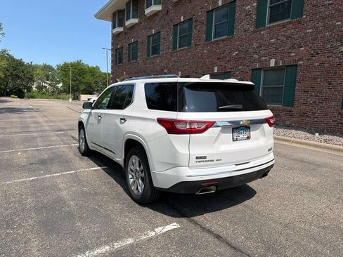 Used 2018 Chevrolet Traverse High Country w/ LPO, Floor Liner Package AWD/4WD image 24