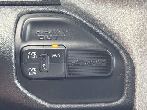 Used 2024 RAM 3500 Tradesman w/ Chrome Appearance Group AWD/4WD image 29