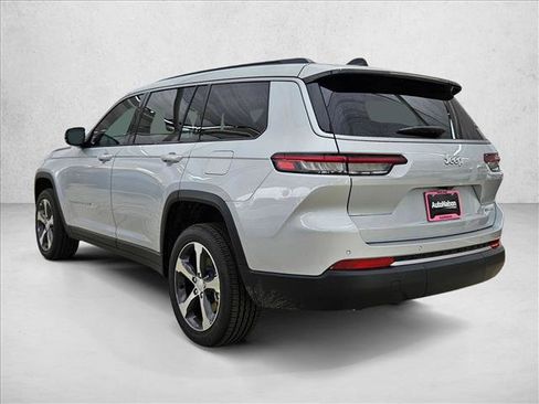 New 2026 Jeep Grand Cherokee L Limited RWD image 9
