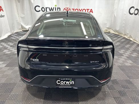 Used 2025 Toyota Prius SE image 7