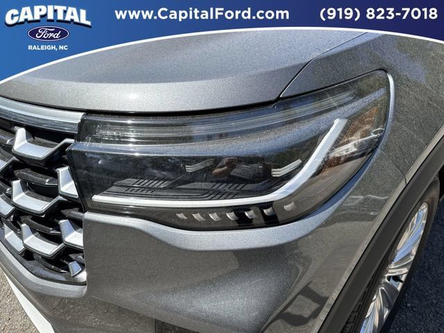 Certified 2025 Ford Explorer Platinum w/ LUX Leather Package AWD/4WD image 11